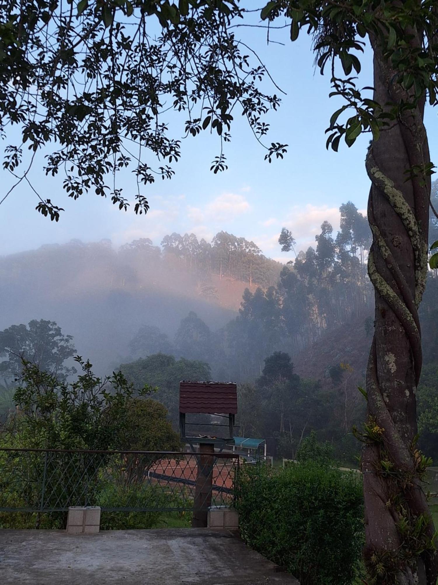 Chacara Ladeira De Pedra Villa Salesopolis Bagian luar foto